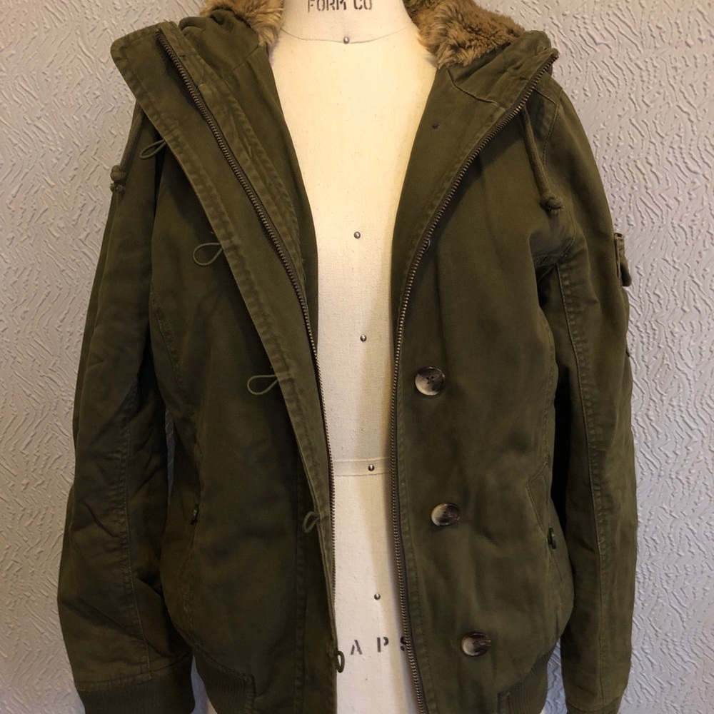 Green army fake fur inside jacket with hood sz M
